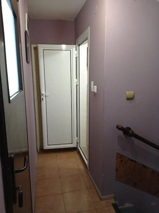 Varnainnholiday Green Apartment